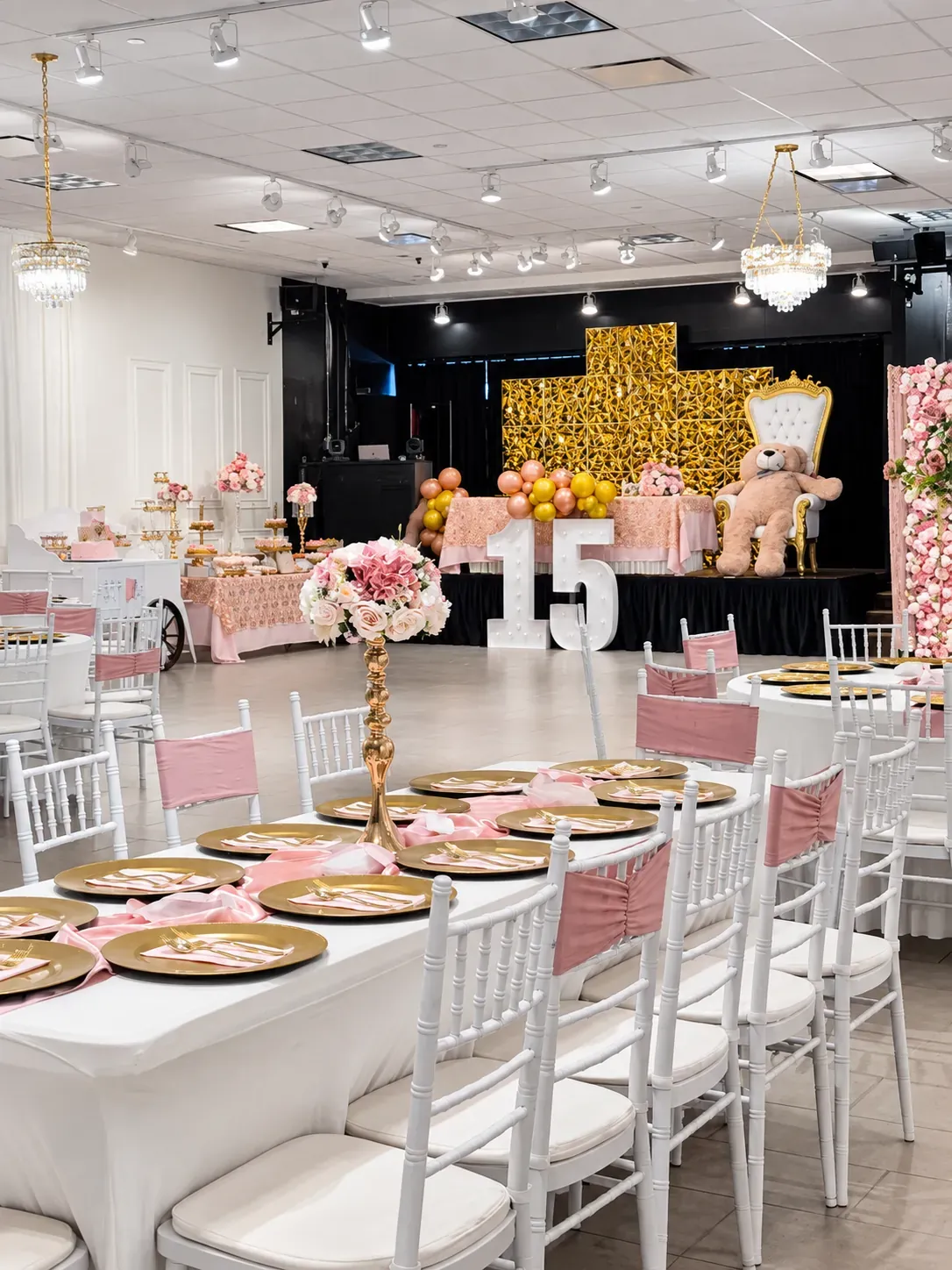 10 Head Table Stage